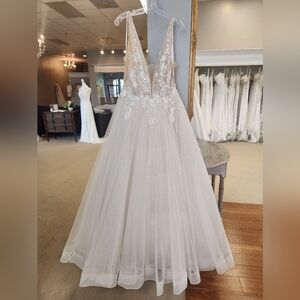 MARIAH E101 - Abella Elegant Lace Wedding Gown with glitter tulle skirt